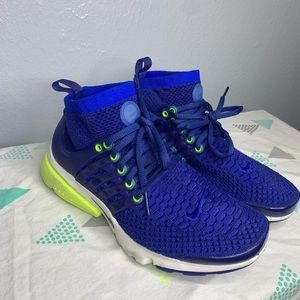 Blue Nike Air Size:7